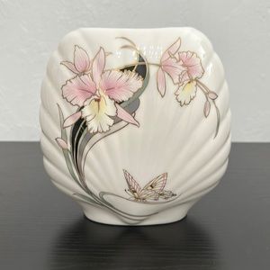 Fine China Wide Shell With Pink Iris & Gold Gilding Signed Vase